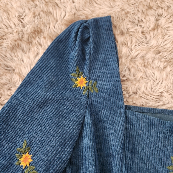 Cider Blue Corduroy Embroidered Floral Long Sleeve Mini Dress Women's Size Small - Picture 4 of 10